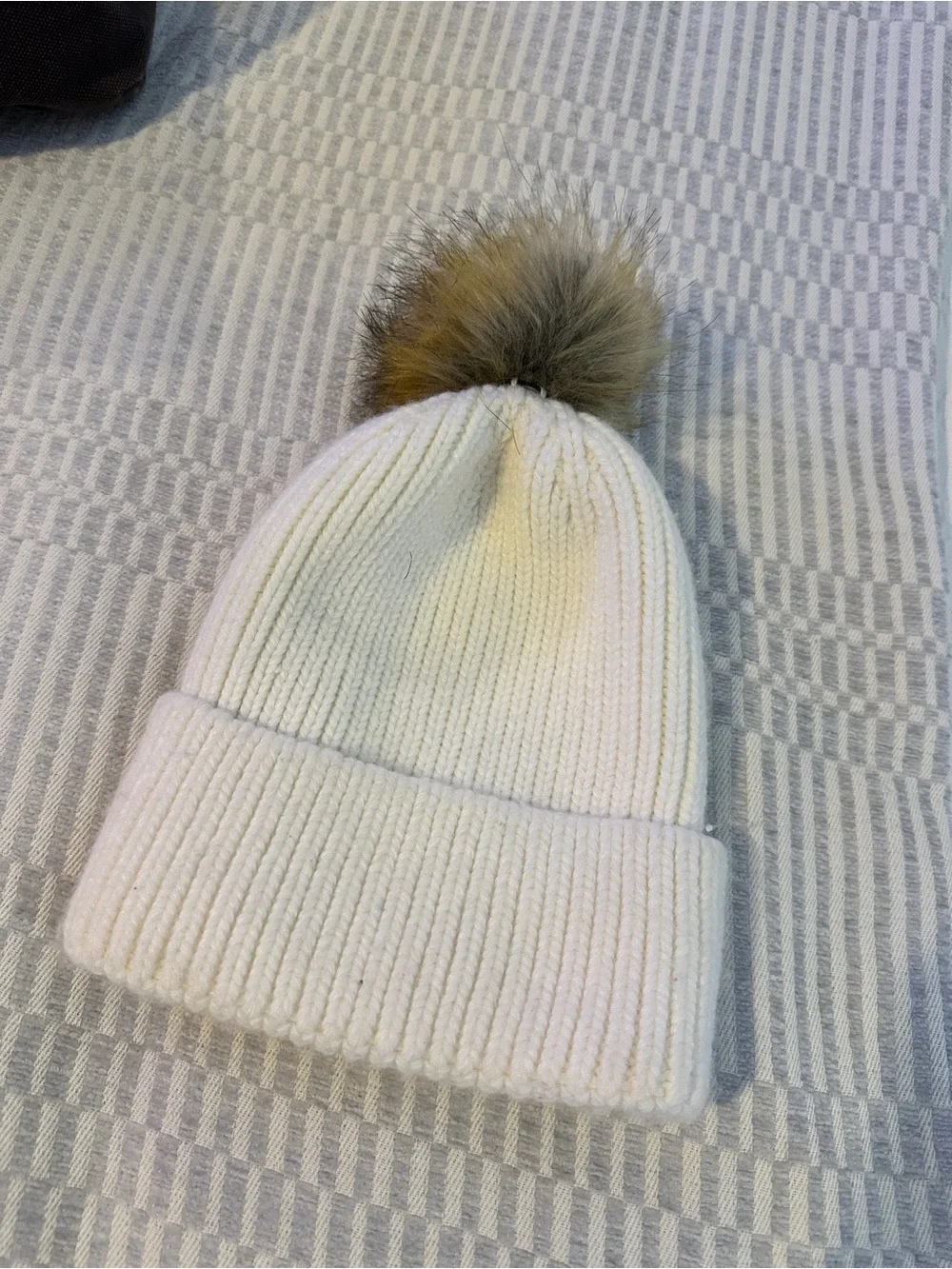 Anthropologie Pick-A-Pom Marled Beanie Base Cream w/Taupe Pom - Picture 6 of 12